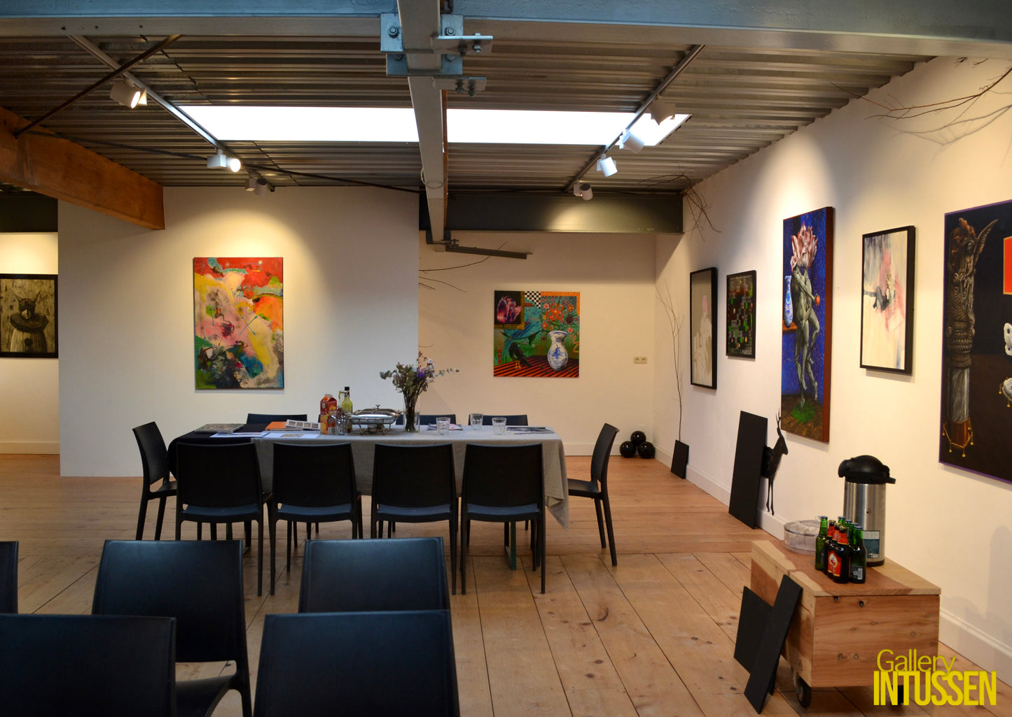 Huur Art Gallery