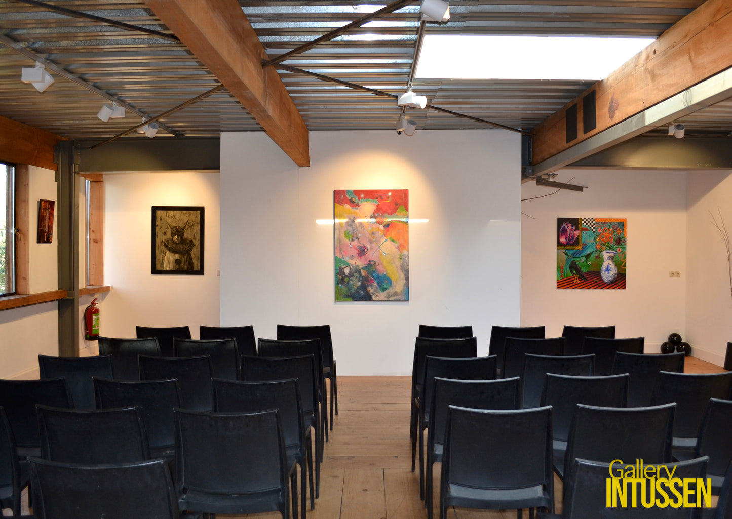 Huur Art Gallery