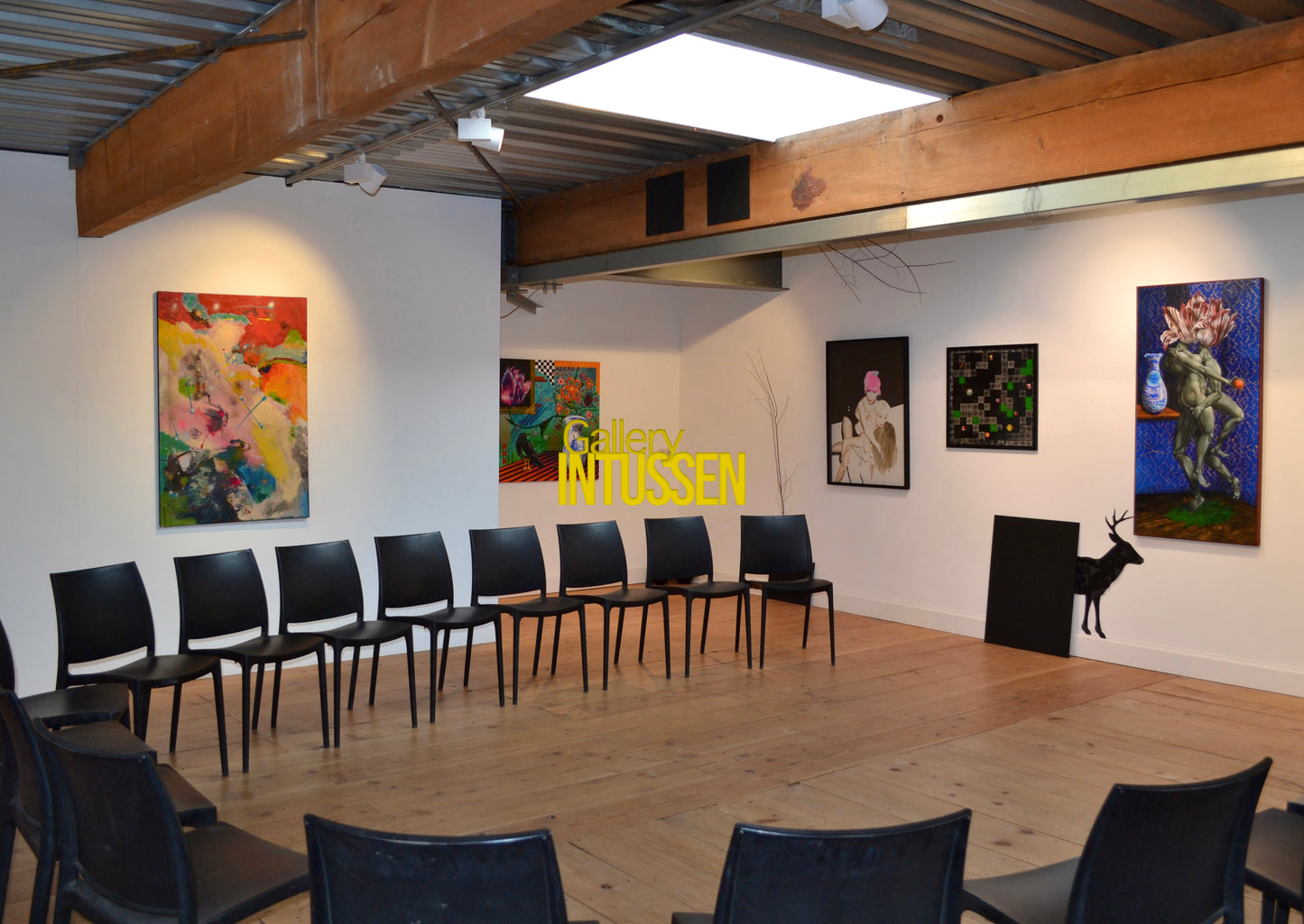 Huur Art Gallery