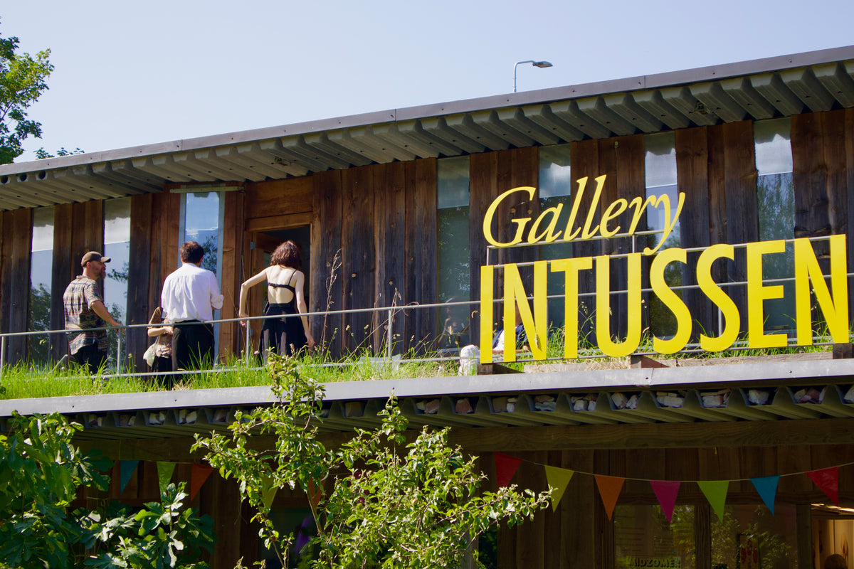 Rent Art Gallery